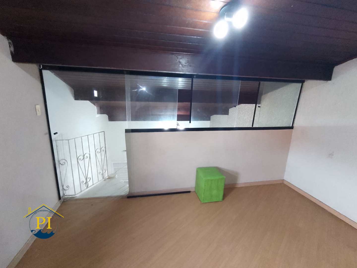 Casa à venda com 3 quartos, 90m² - Foto 30