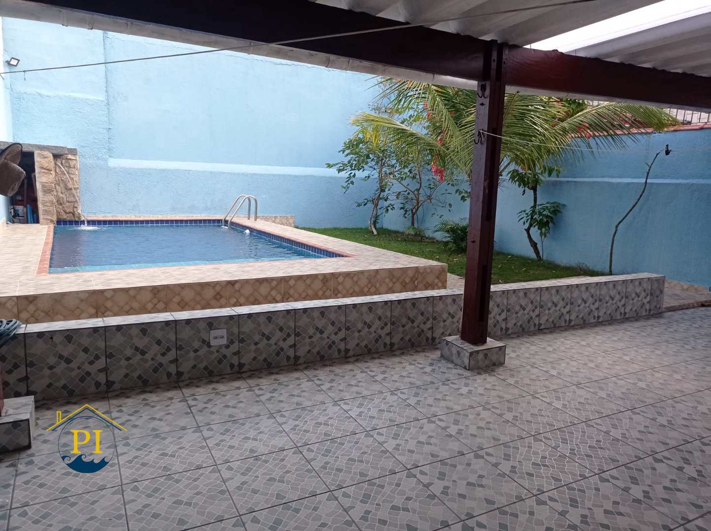 Casa à venda com 2 quartos, 250m² - Foto 3