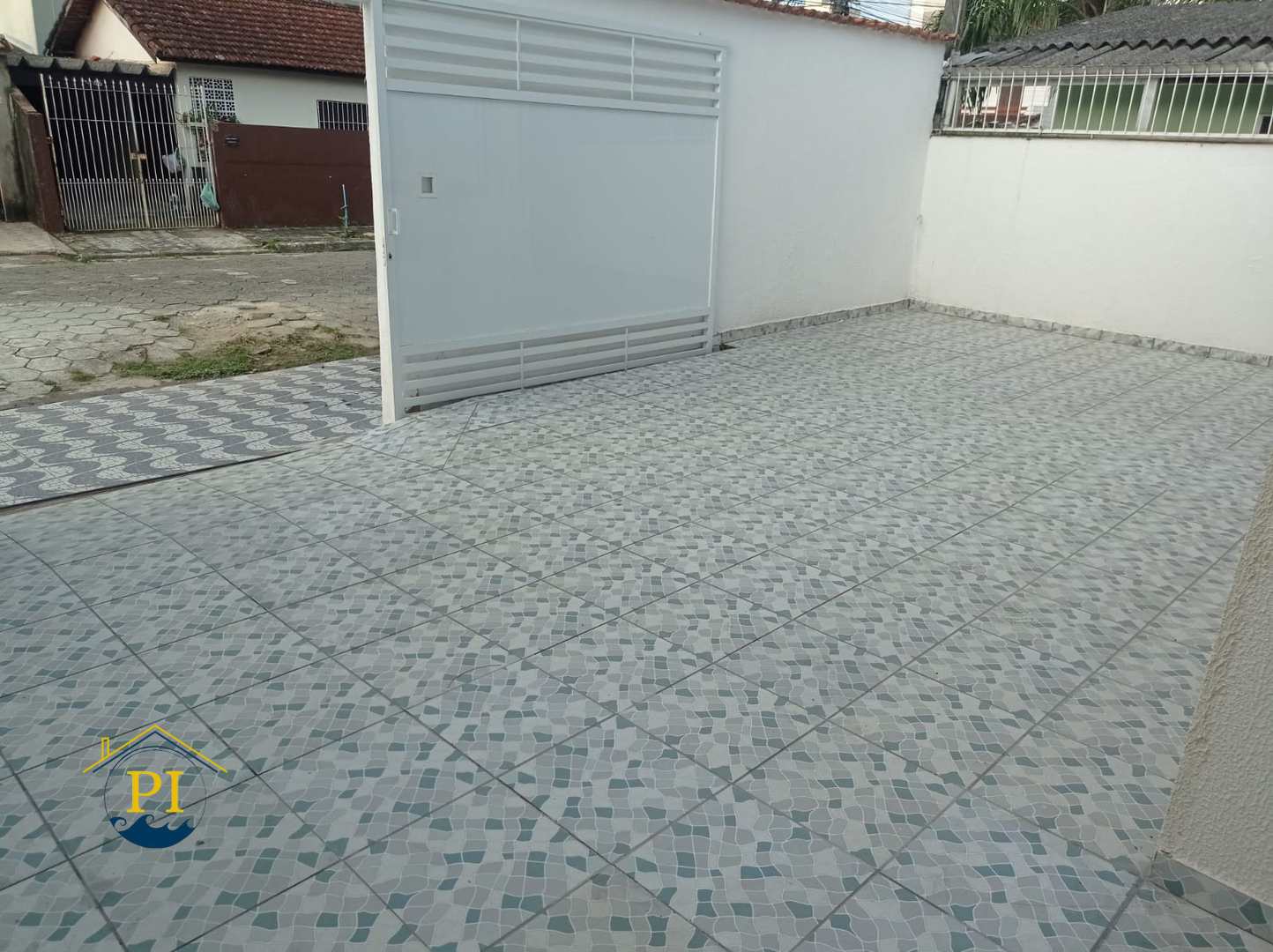 Casa à venda com 2 quartos, 250m² - Foto 8