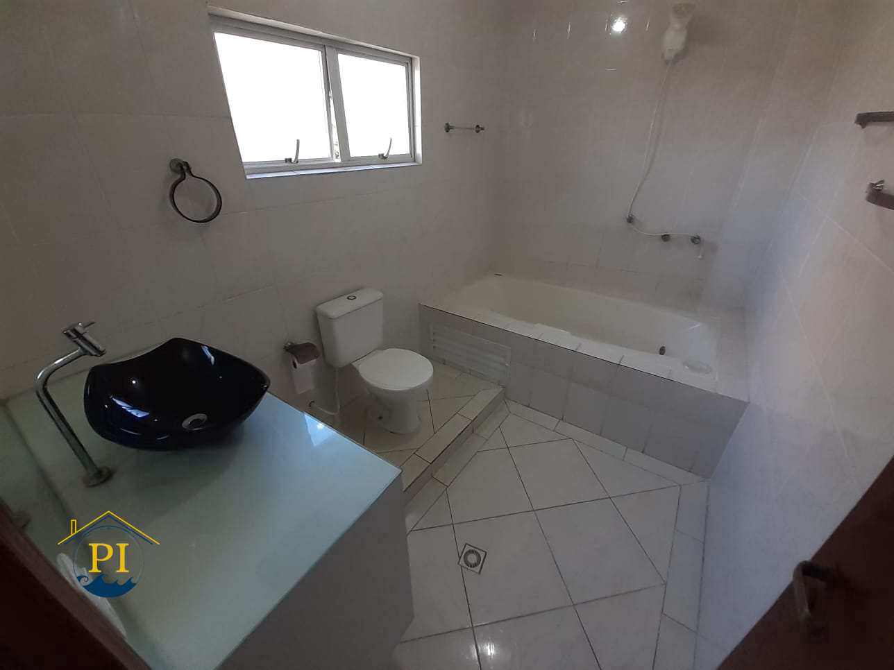 Casa à venda com 3 quartos, 197m² - Foto 15