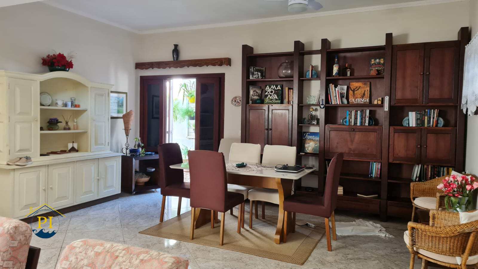 Casa à venda com 3 quartos, 288m² - Foto 10