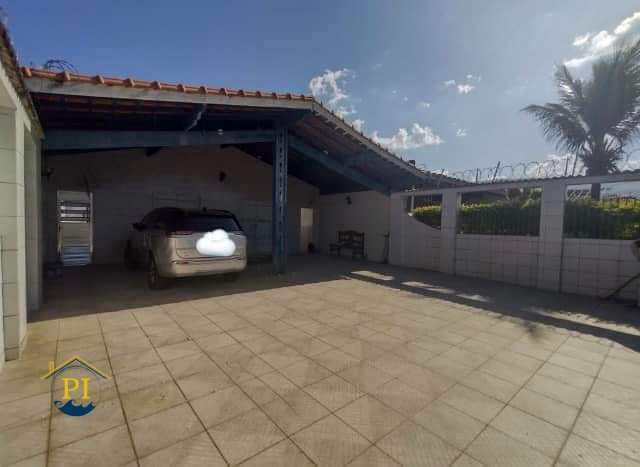 Casa à venda com 3 quartos, 500m² - Foto 2