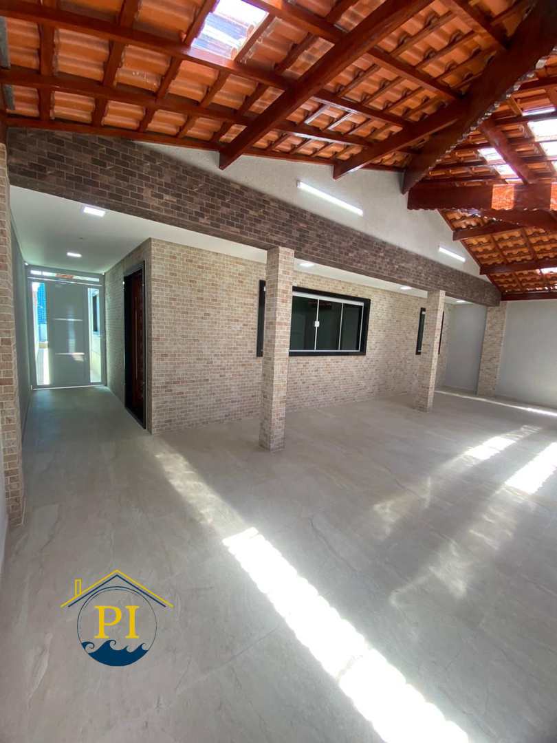 Casa à venda com 3 quartos, 250m² - Foto 2