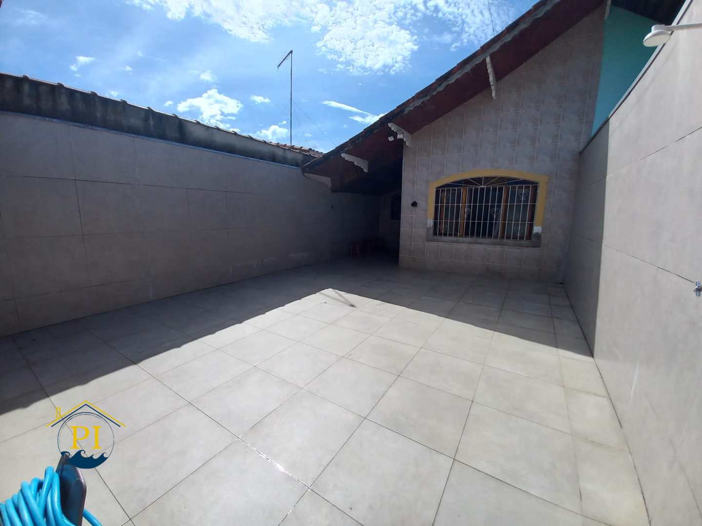 Casa com 2 dorms, Flórida, Praia Grande - R$ 325 mil, Cod: 2613