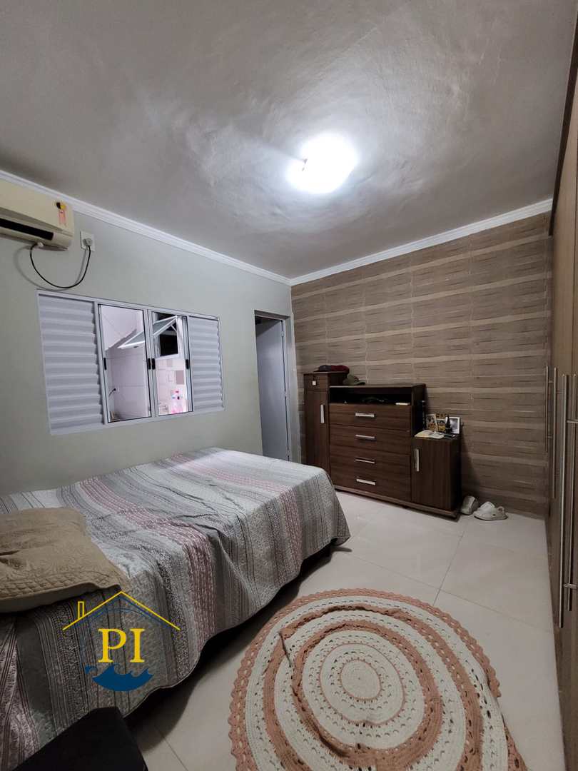 Casa à venda com 2 quartos, 1m² - Foto 7