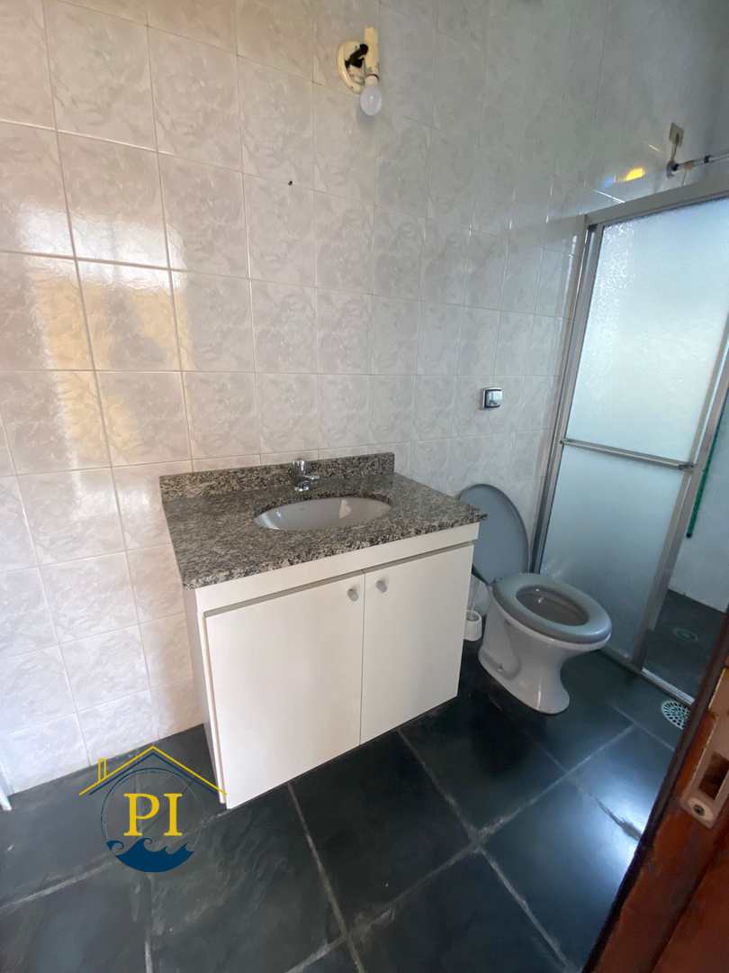 Casa à venda com 3 quartos, 241m² - Foto 4