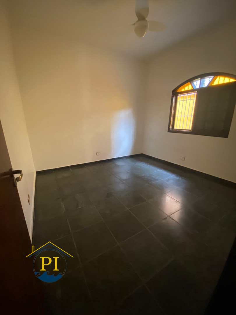 Casa à venda com 3 quartos, 241m² - Foto 24