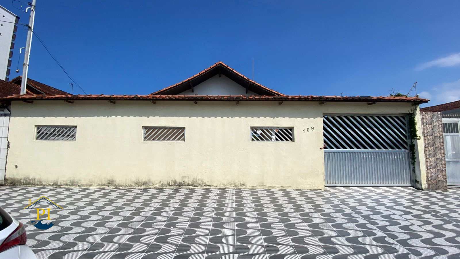 Casa à venda com 3 quartos, 100m² - Foto 2