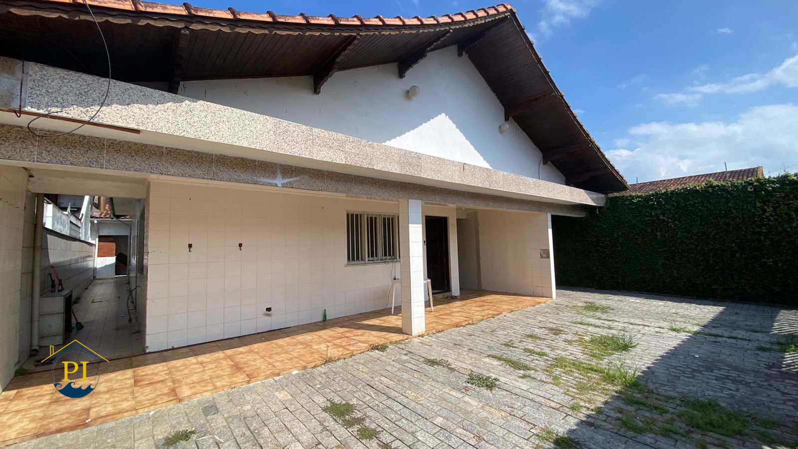 Casa à venda com 3 quartos, 100m² - Foto 4