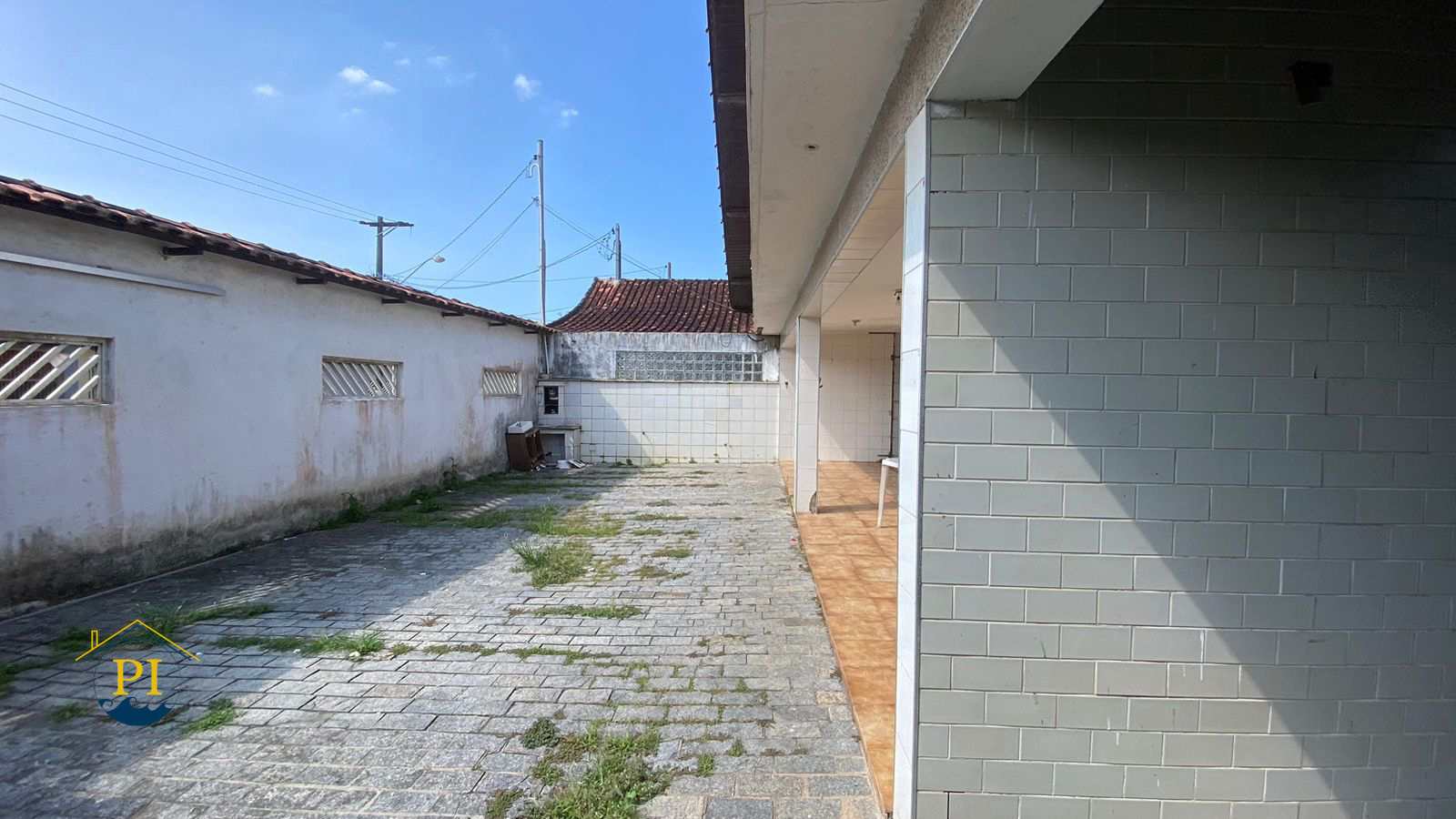 Casa à venda com 3 quartos, 100m² - Foto 5