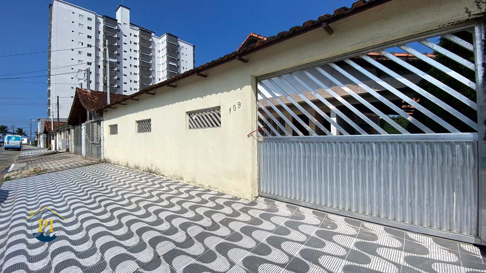 Casa à venda com 3 quartos, 100m² - Foto 3