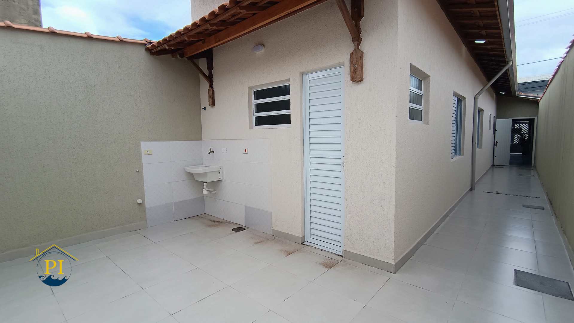 Casa à venda com 2 quartos, 75m² - Foto 12