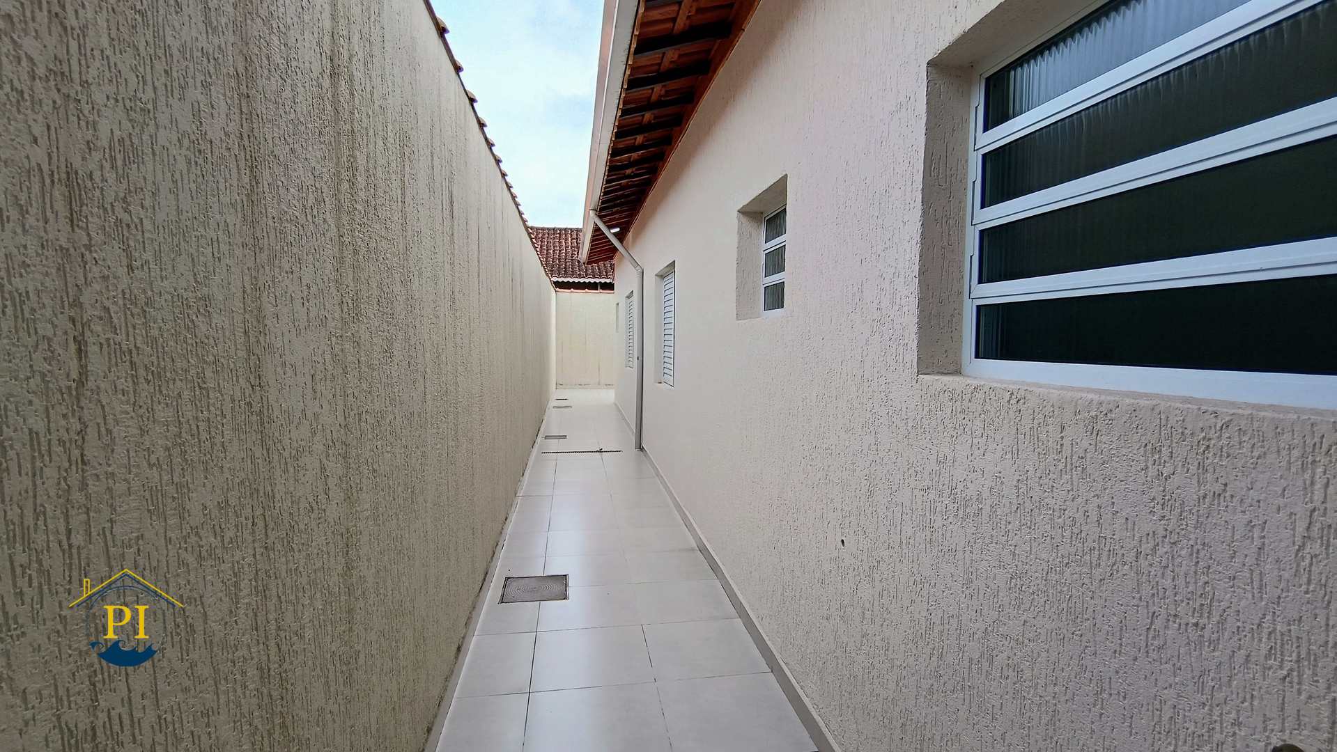 Casa à venda com 2 quartos, 75m² - Foto 8