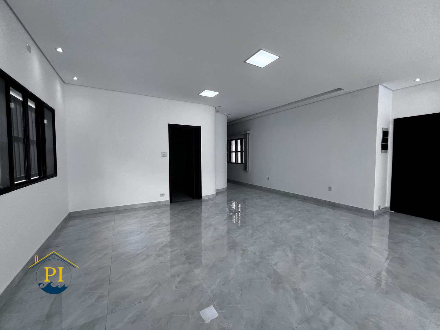 Casa à venda com 3 quartos, 200m² - Foto 9