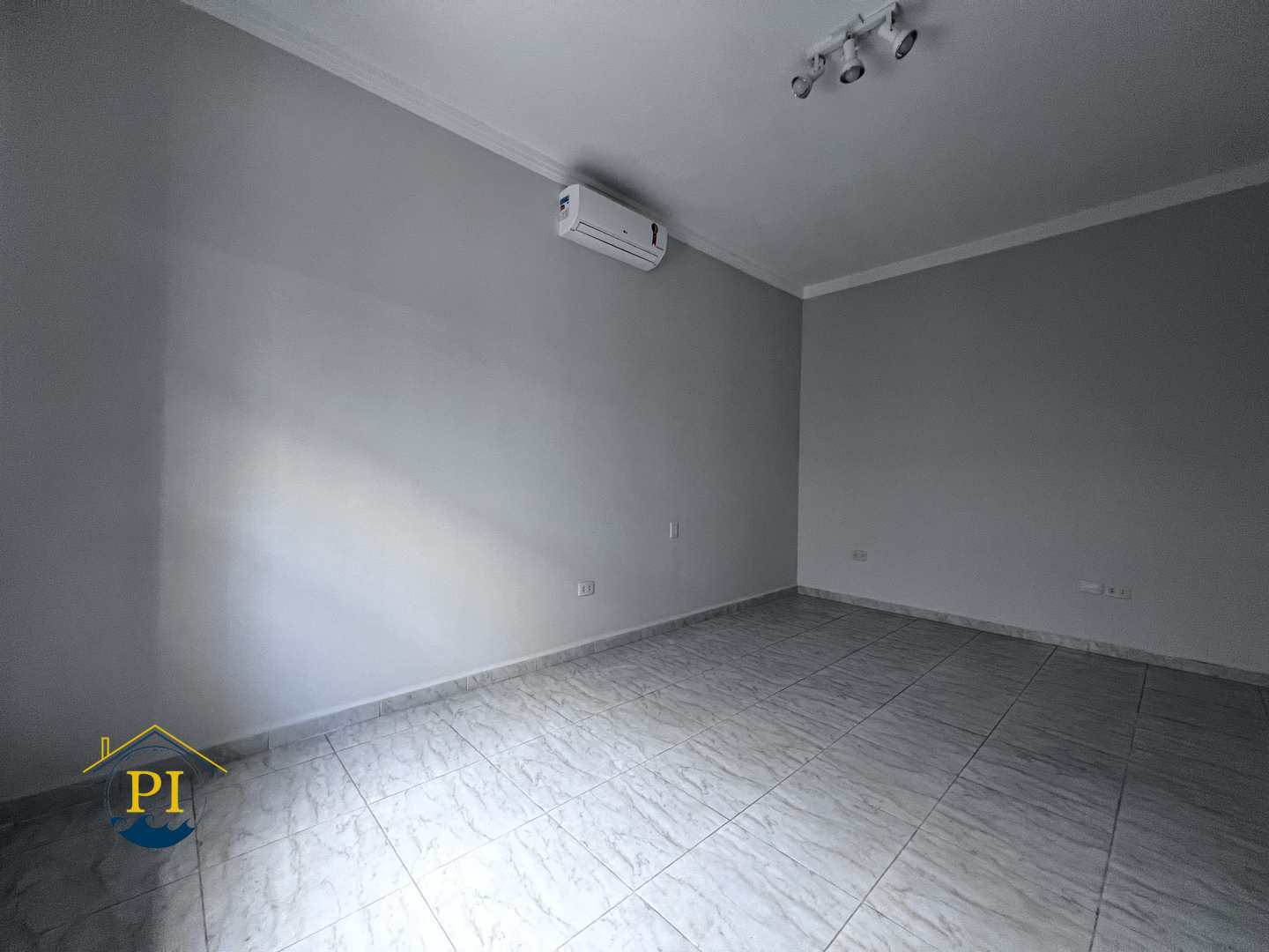 Casa à venda com 3 quartos, 200m² - Foto 36