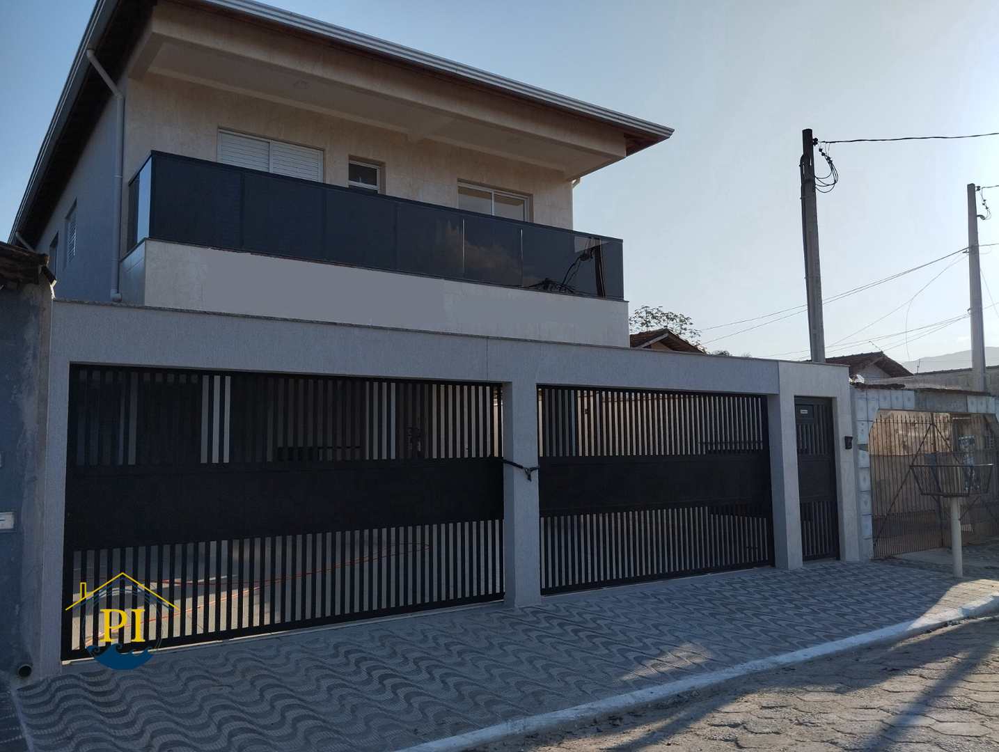 Casa com 2 dorms, Maracanã, Praia Grande - R$ 280 mil, Cod: 2702