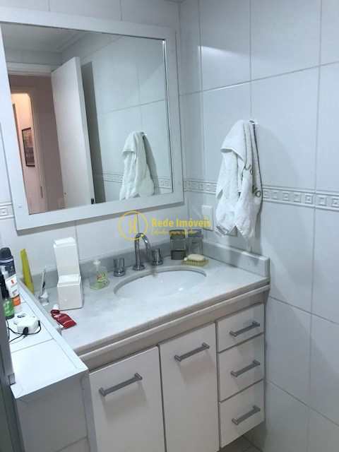 Apartamento à venda com 2 quartos, 66m² - Foto 17