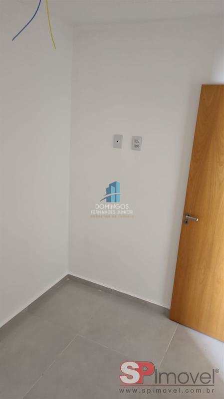 Apartamento à venda com 2 quartos, 40m² - Foto 8