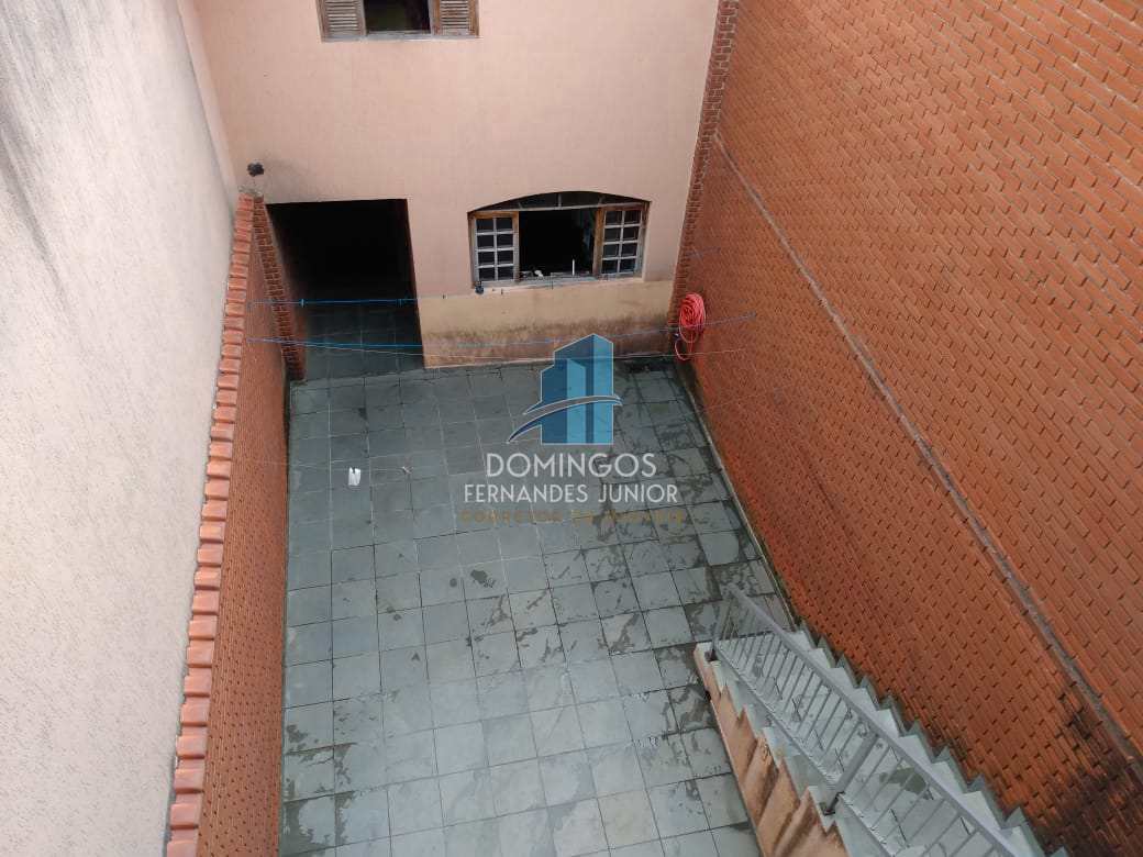 Sobrado à venda com 3 quartos, 180m² - Foto 33