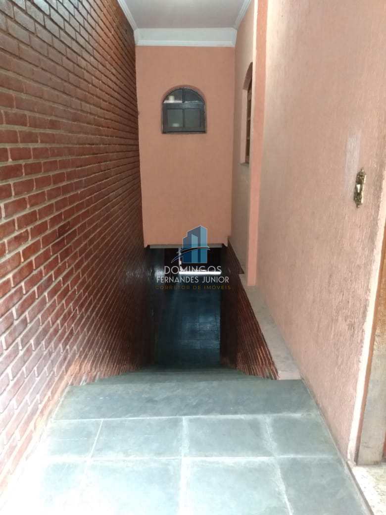 Sobrado à venda com 3 quartos, 180m² - Foto 32