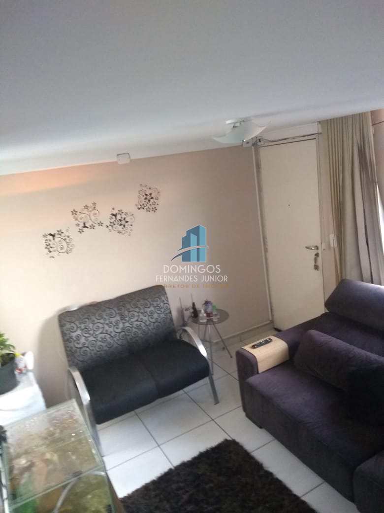 Apartamento à venda com 2 quartos, 42m² - Foto 3