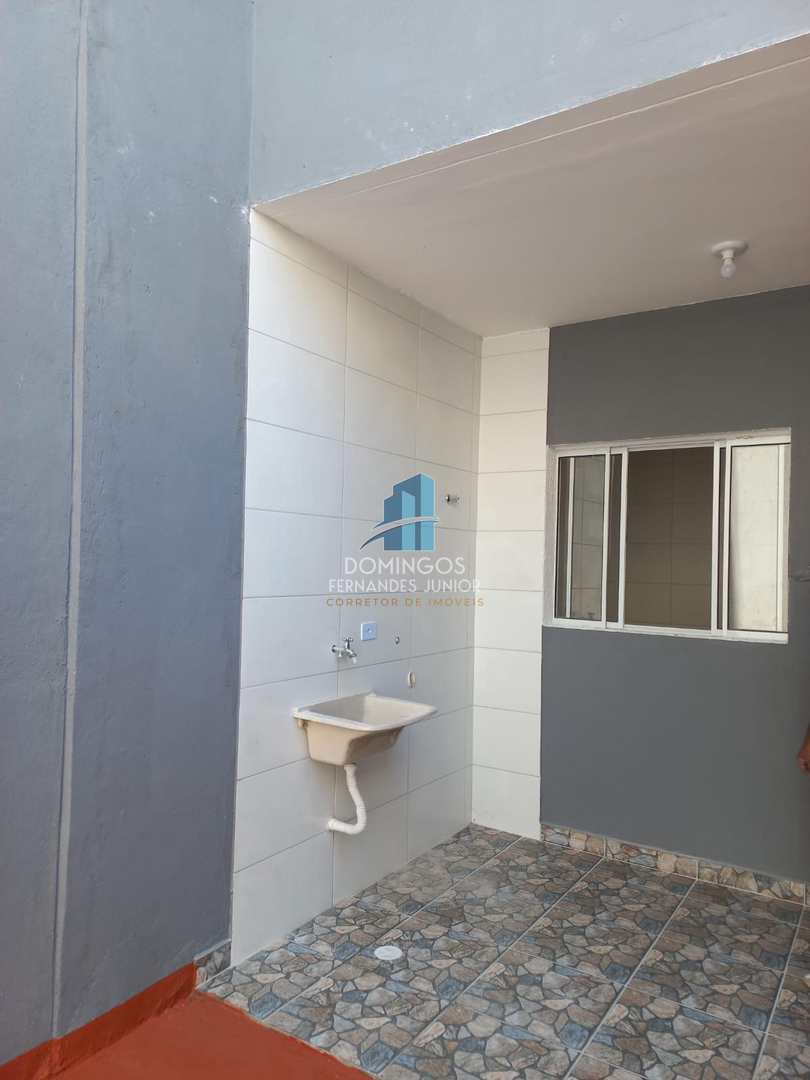 Casa à venda com 3 quartos, 102m² - Foto 4