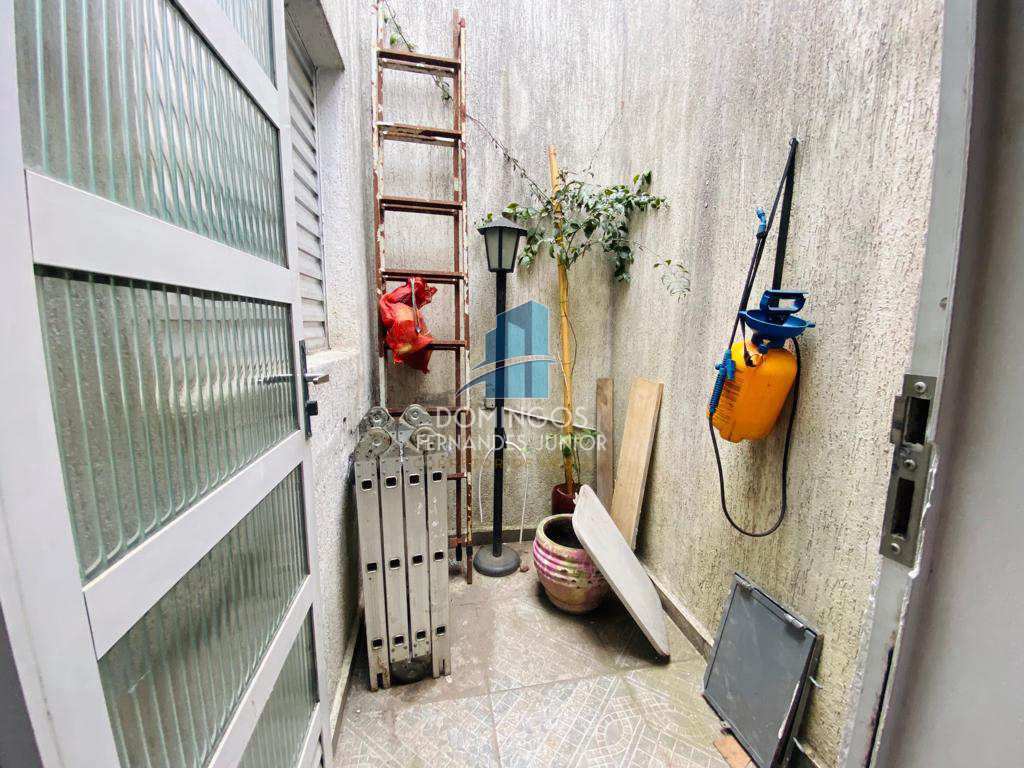 Sobrado à venda com 3 quartos, 180m² - Foto 20