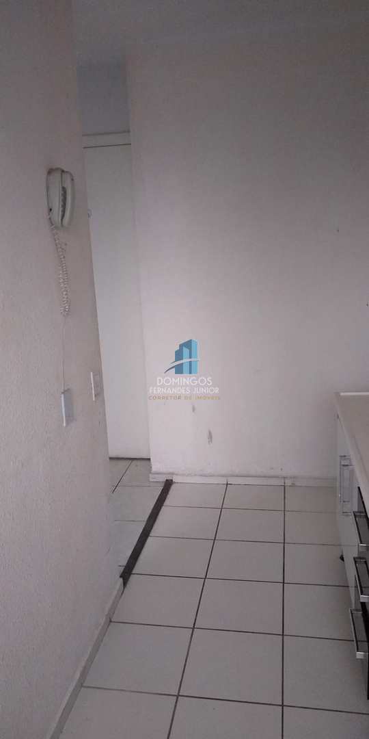 Apartamento à venda com 2 quartos, 43m² - Foto 9