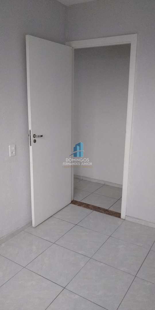 Apartamento à venda com 2 quartos, 43m² - Foto 13