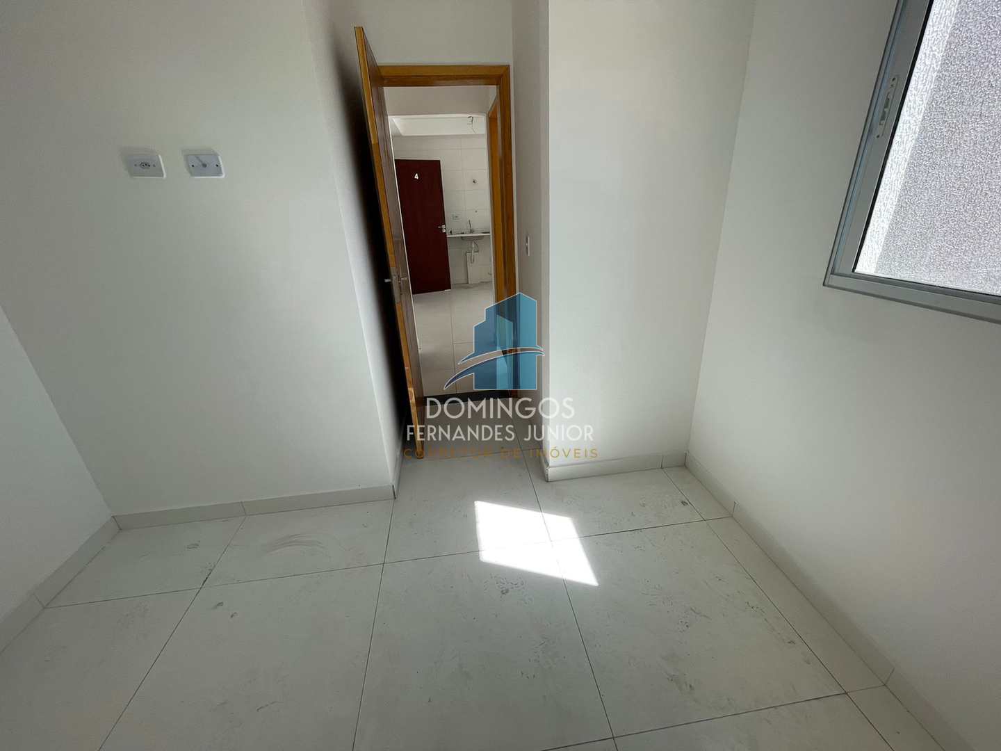 Apartamento à venda com 2 quartos, 40m² - Foto 2