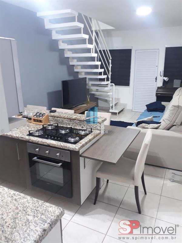 Sobrado à venda com 2 quartos, 60m² - Foto 1