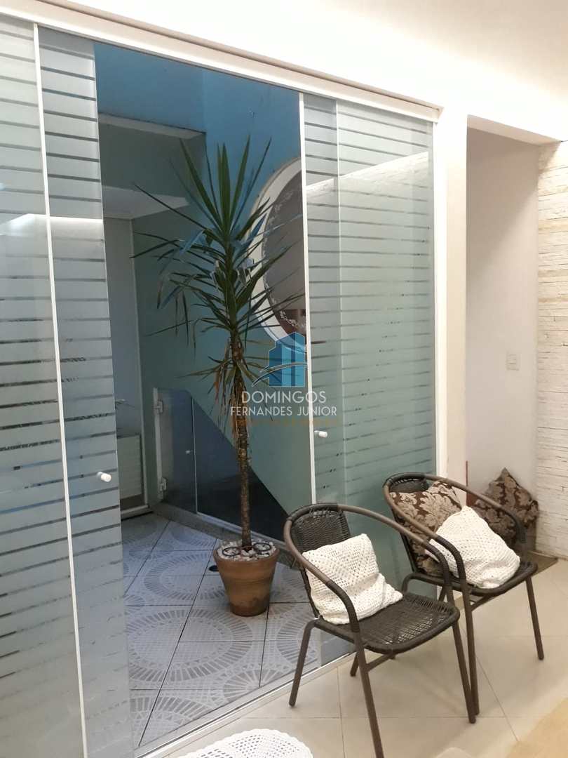 Sobrado à venda com 3 quartos, 350m² - Foto 15