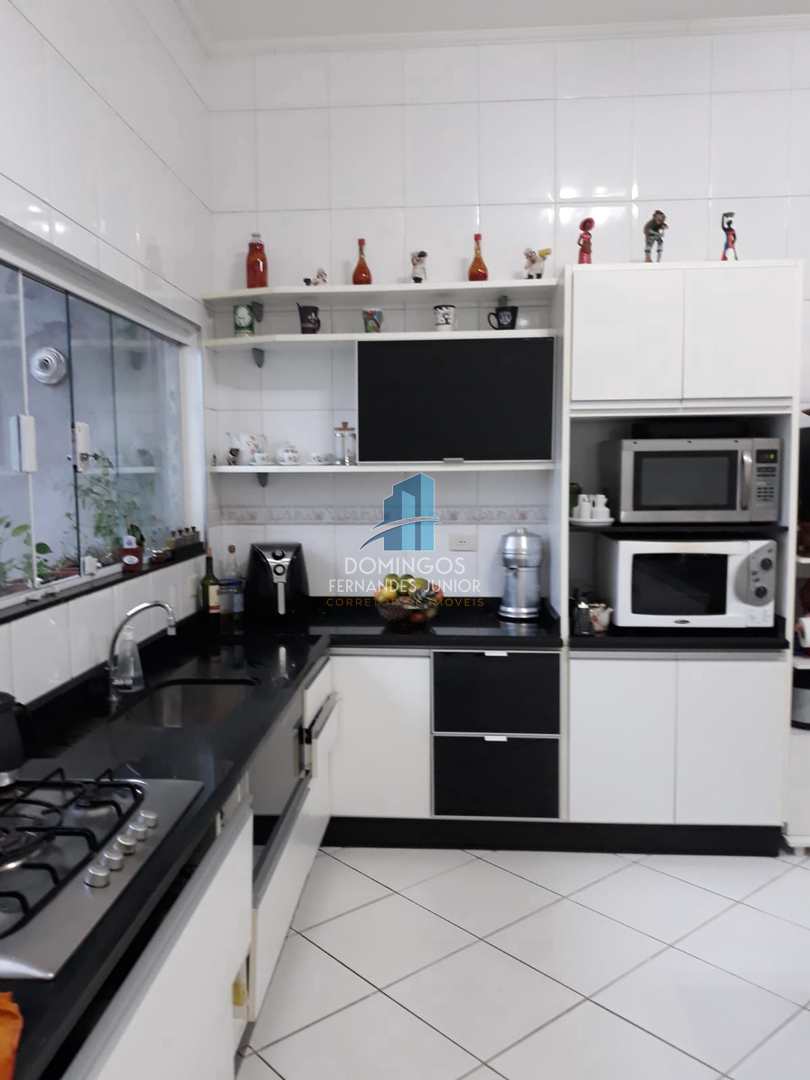 Sobrado à venda com 3 quartos, 350m² - Foto 10