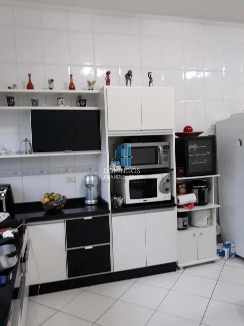 Sobrado à venda com 3 quartos, 350m² - Foto 12