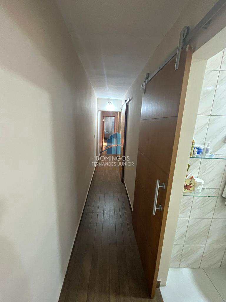 Casa à venda com 3 quartos, 110m² - Foto 13