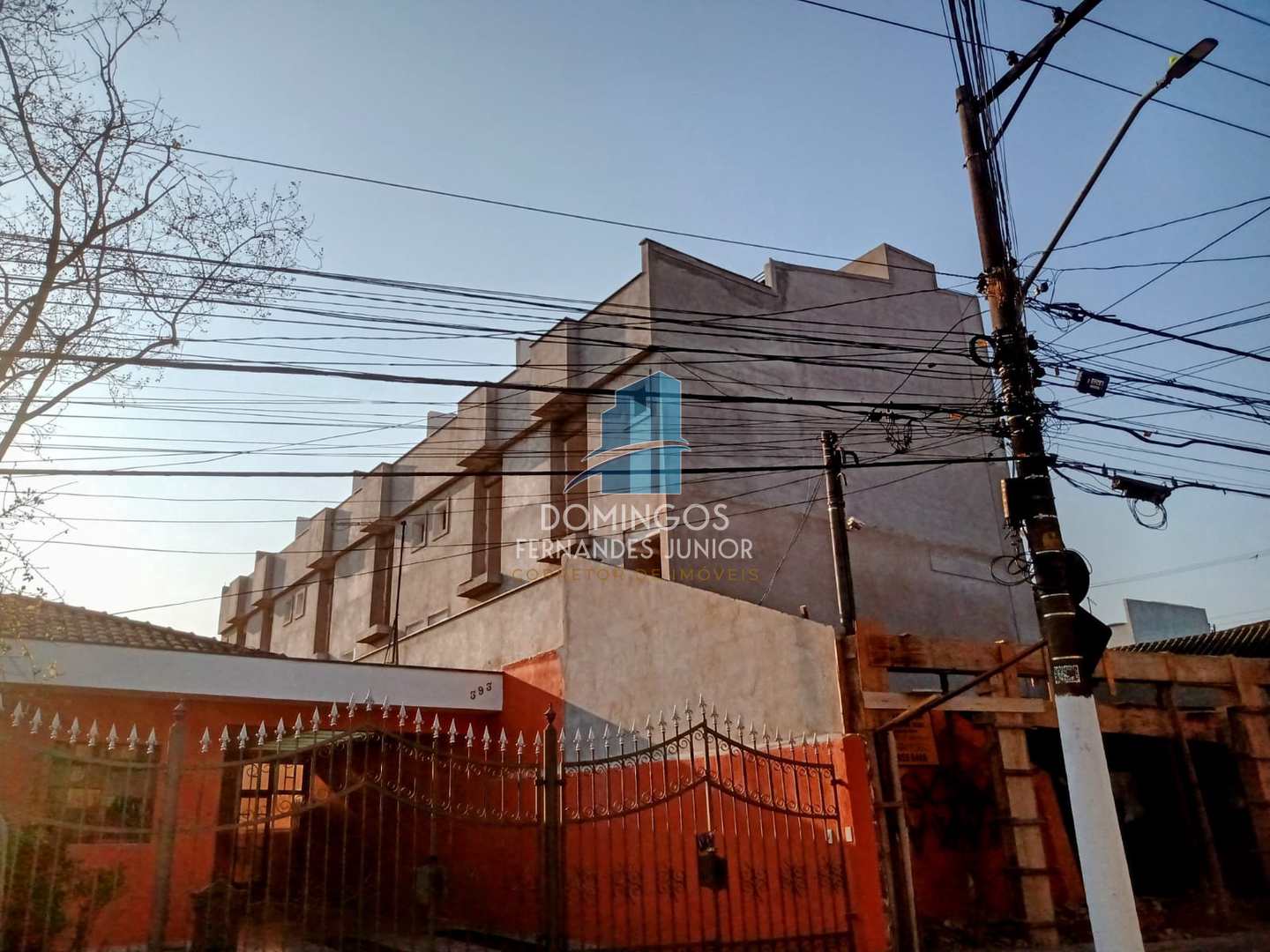 Sobrado à venda com 2 quartos, 129m² - Foto 1