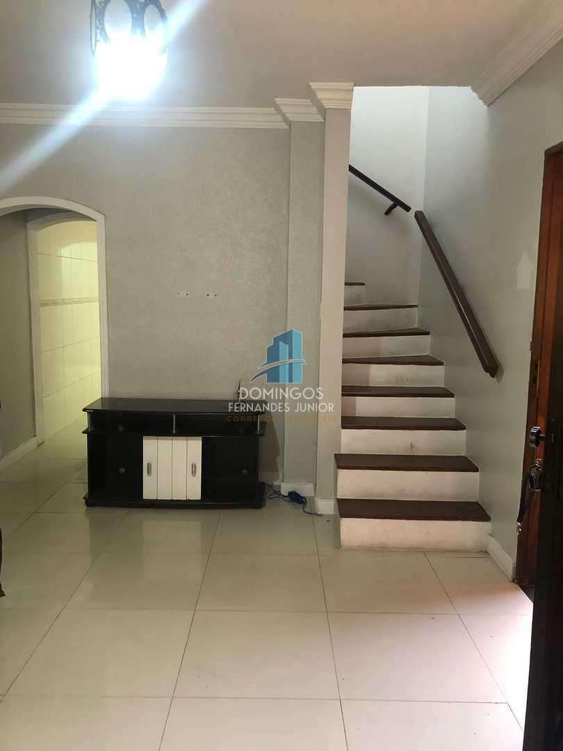 Sobrado à venda com 2 quartos, 96m² - Foto 3