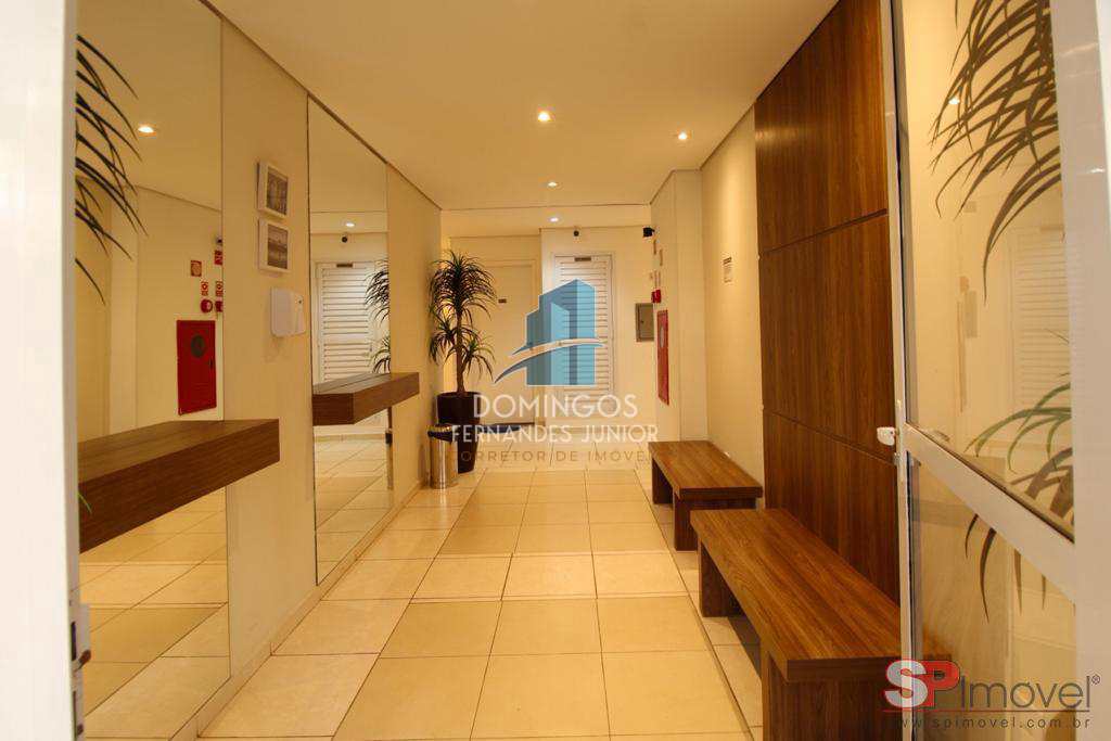 Apartamento à venda com 2 quartos, 44m² - Foto 17