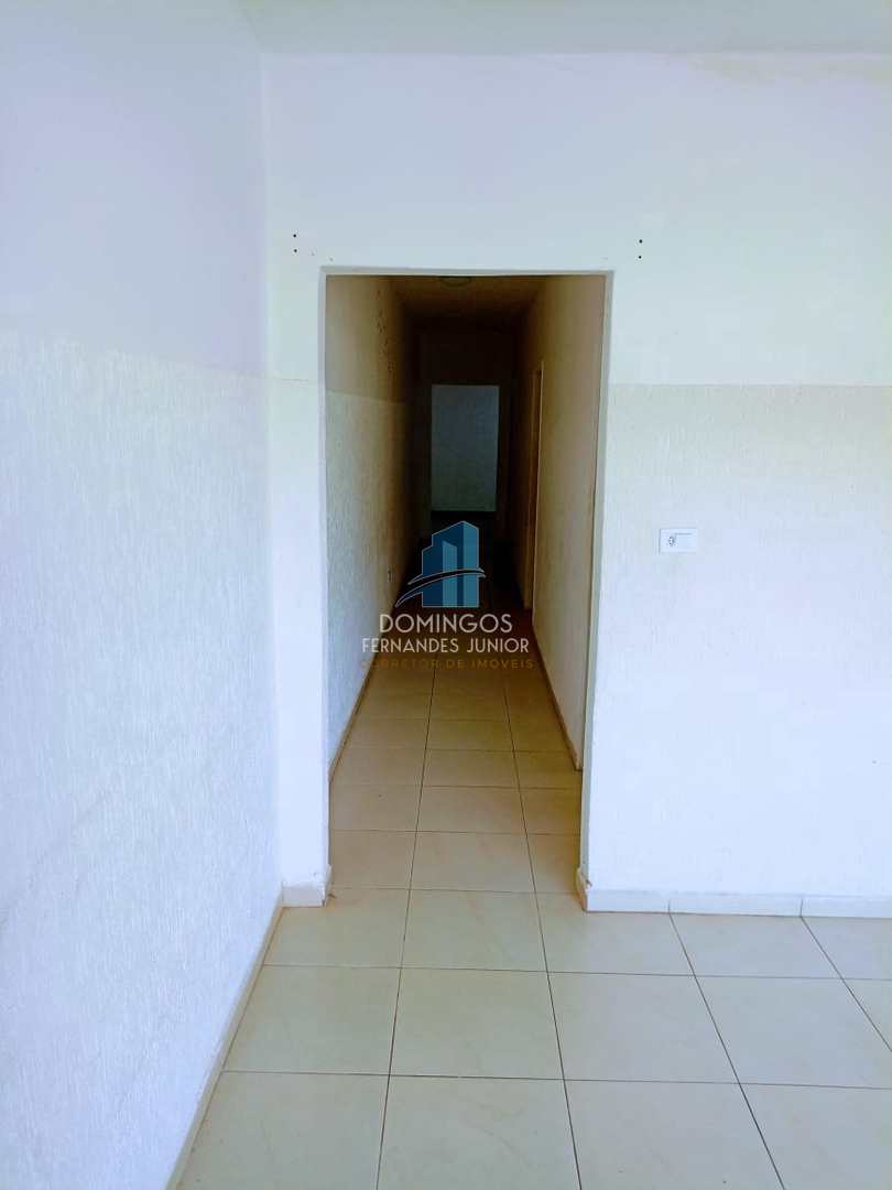 Casa à venda com 3 quartos, 90m² - Foto 14