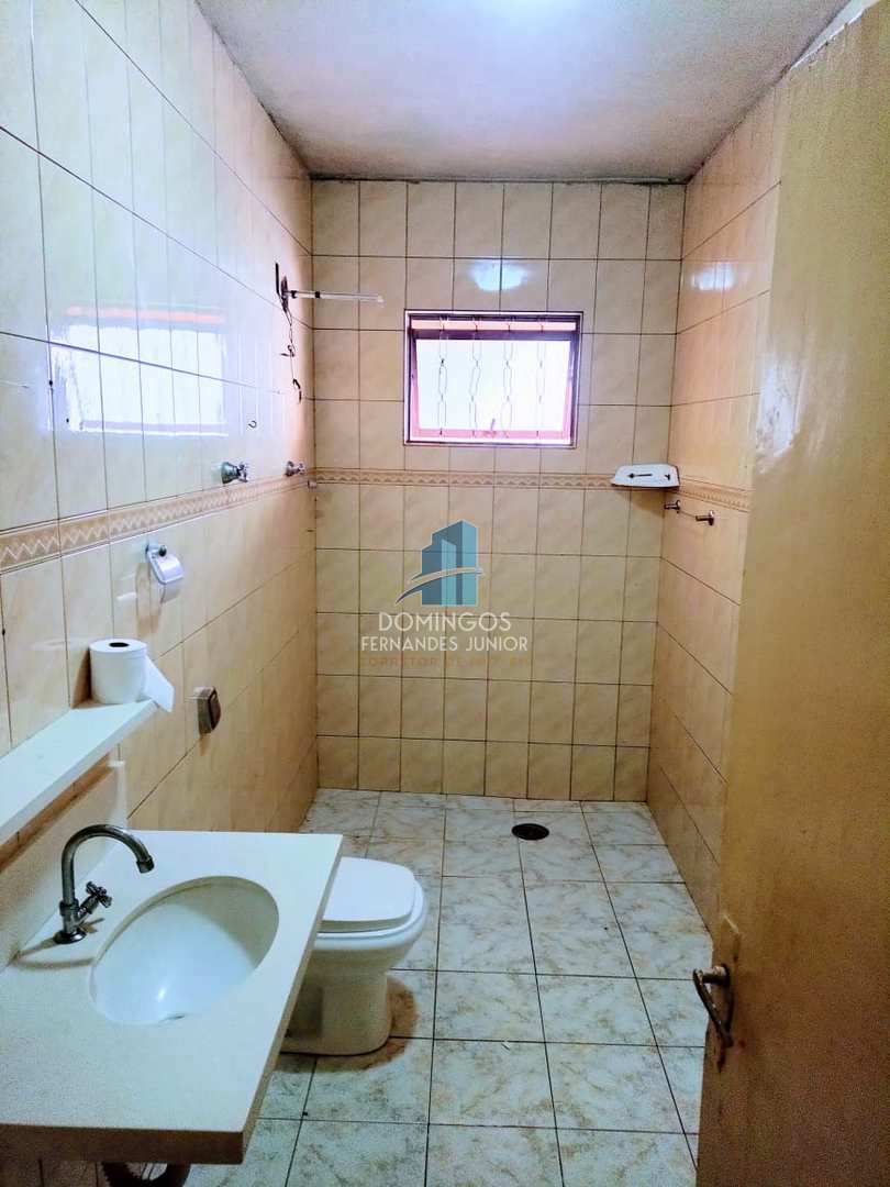 Casa à venda com 3 quartos, 90m² - Foto 17