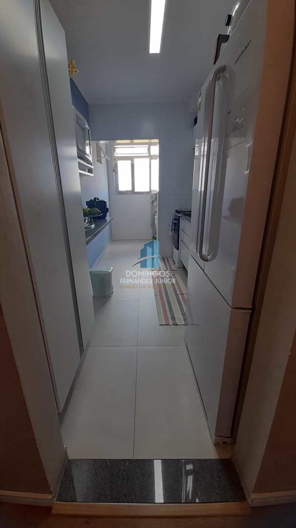 Apartamento à venda com 3 quartos, 64m² - Foto 13