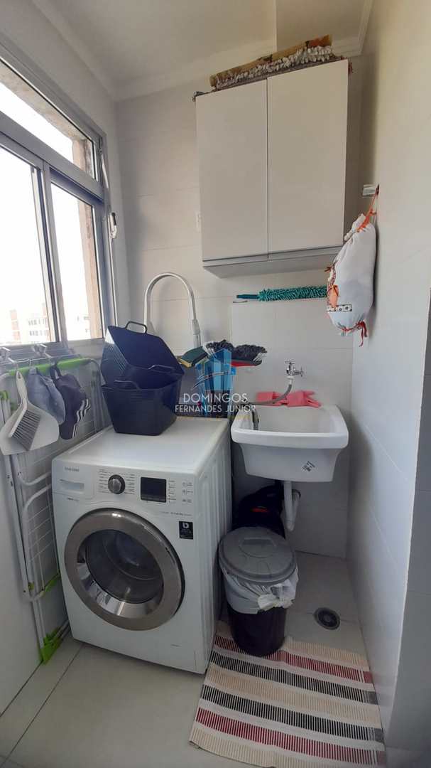 Apartamento à venda com 3 quartos, 64m² - Foto 12