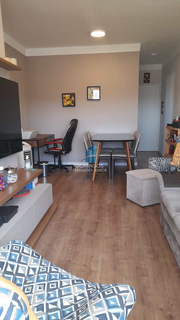 Apartamento à venda com 3 quartos, 64m² - Foto 2