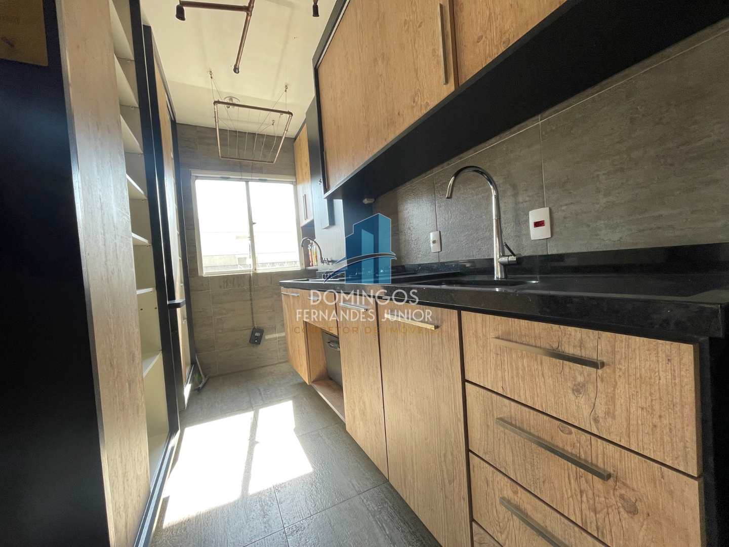 Apartamento à venda com 2 quartos, 55m² - Foto 2