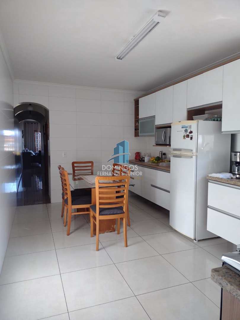 Casa à venda com 3 quartos, 120m² - Foto 6