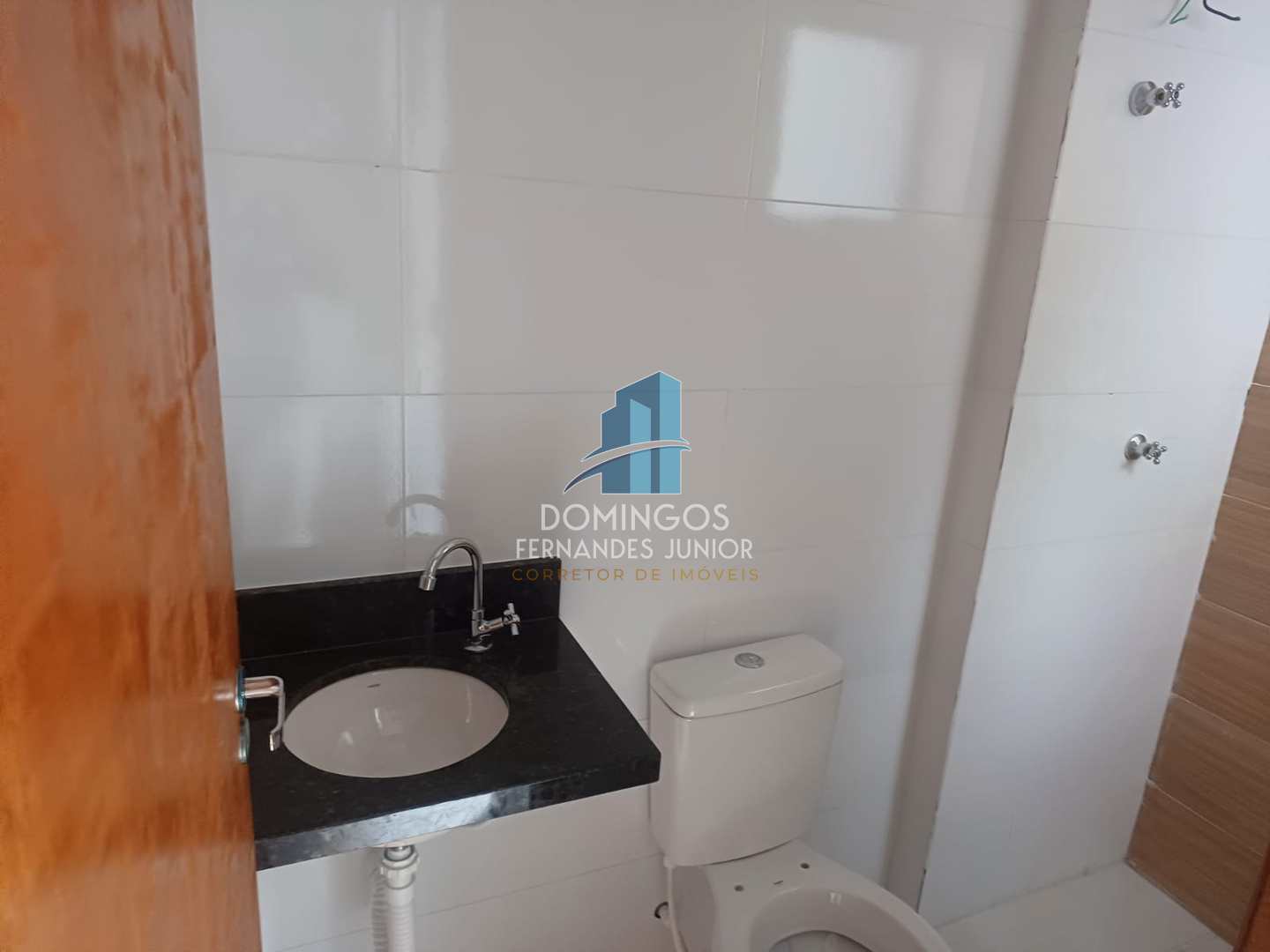 Apartamento à venda com 2 quartos, 75m² - Foto 9