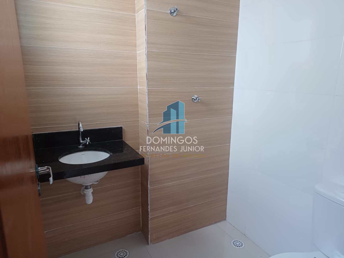 Apartamento à venda com 2 quartos, 75m² - Foto 17