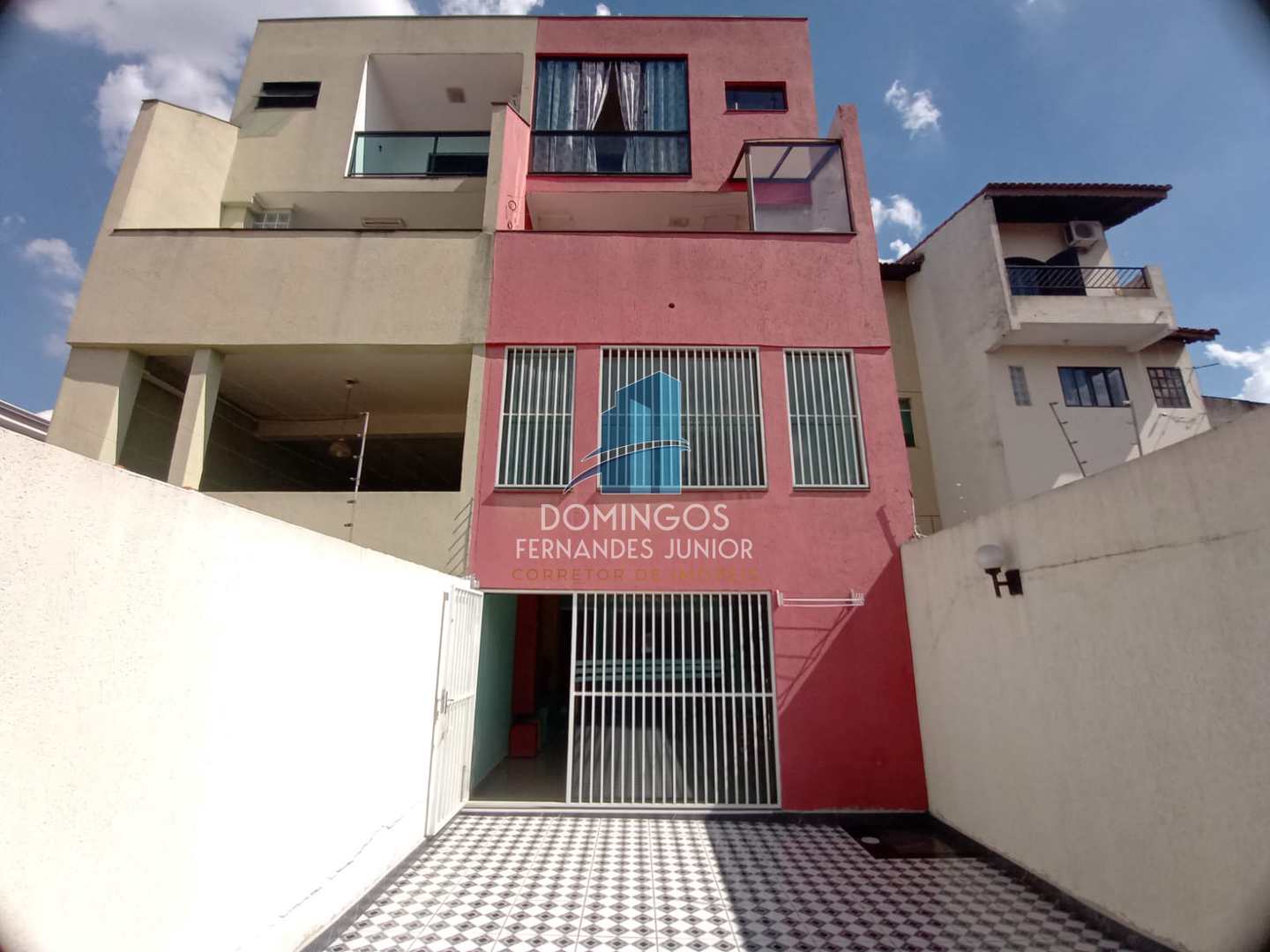 Sobrado à venda com 3 quartos, 190m² - Foto 2