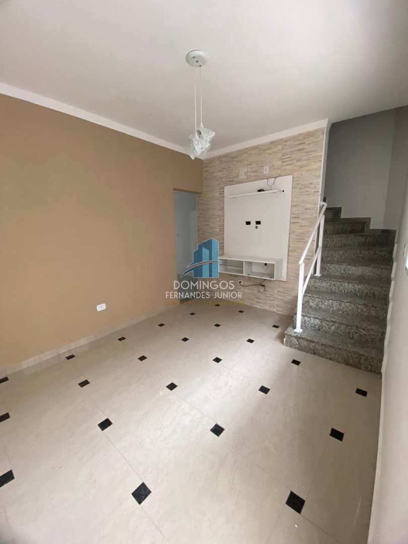 Sobrado para alugar com 2 quartos, 64m² - Foto 3