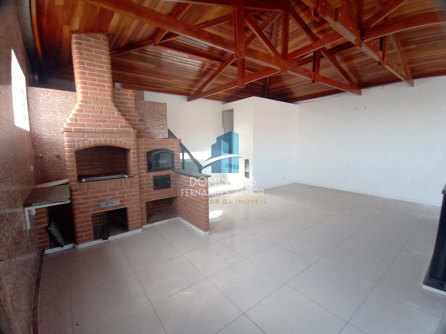 Sobrado à venda com 3 quartos, 120m² - Foto 1